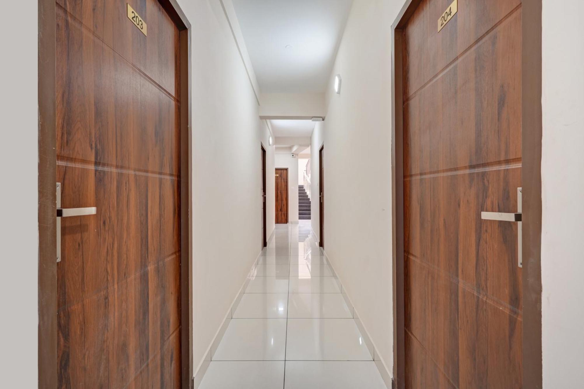 Kochi Gypsy Hotel Cusat מראה חיצוני תמונה