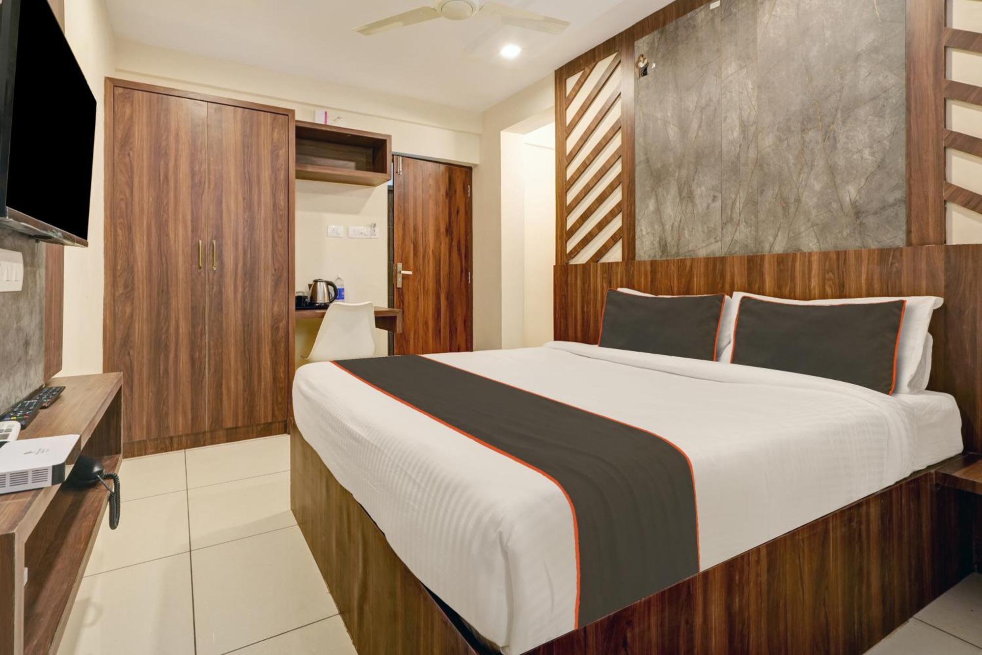 Kochi Gypsy Hotel Cusat מראה חיצוני תמונה